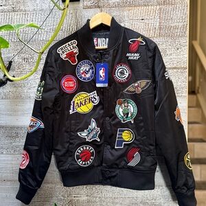 NBA | NWT Patchwork Team Logos Aviator Bomber Jacket - S, Black, Snap Front